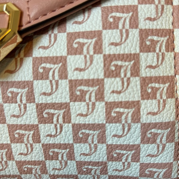 JUICY COUTURE Bag Modern Chic Mini Crossbody - Pink Geo Print Taffy NWT - Picture 5 of 10